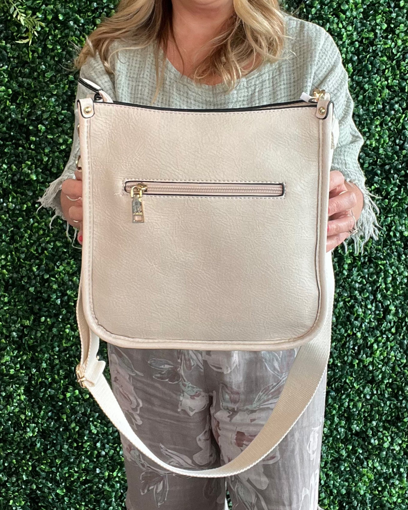 Posie Crossbody Purse Taupe